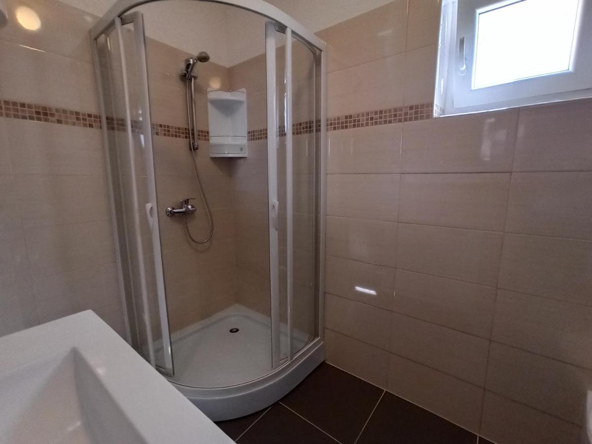 Apartmani Vesna Krk Town Exteriér fotografie