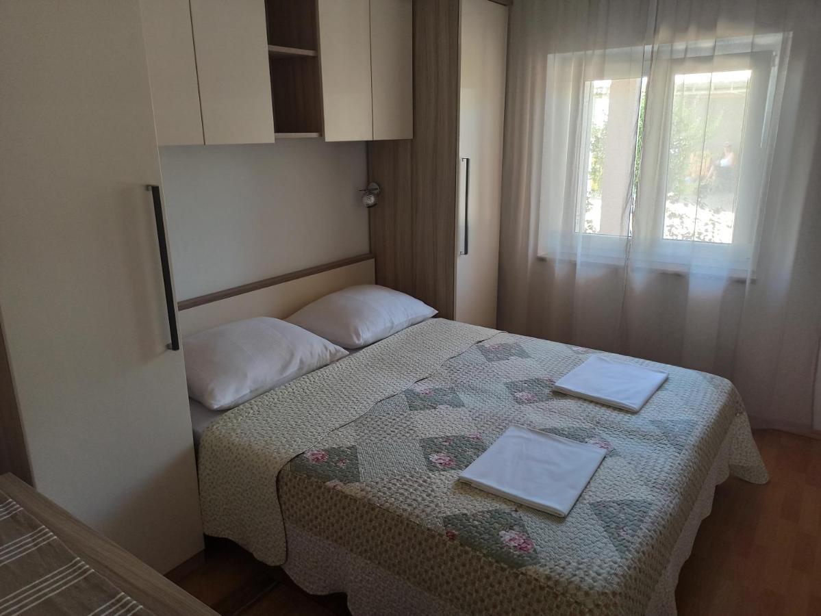 Apartmani Vesna Krk Town Exteriér fotografie