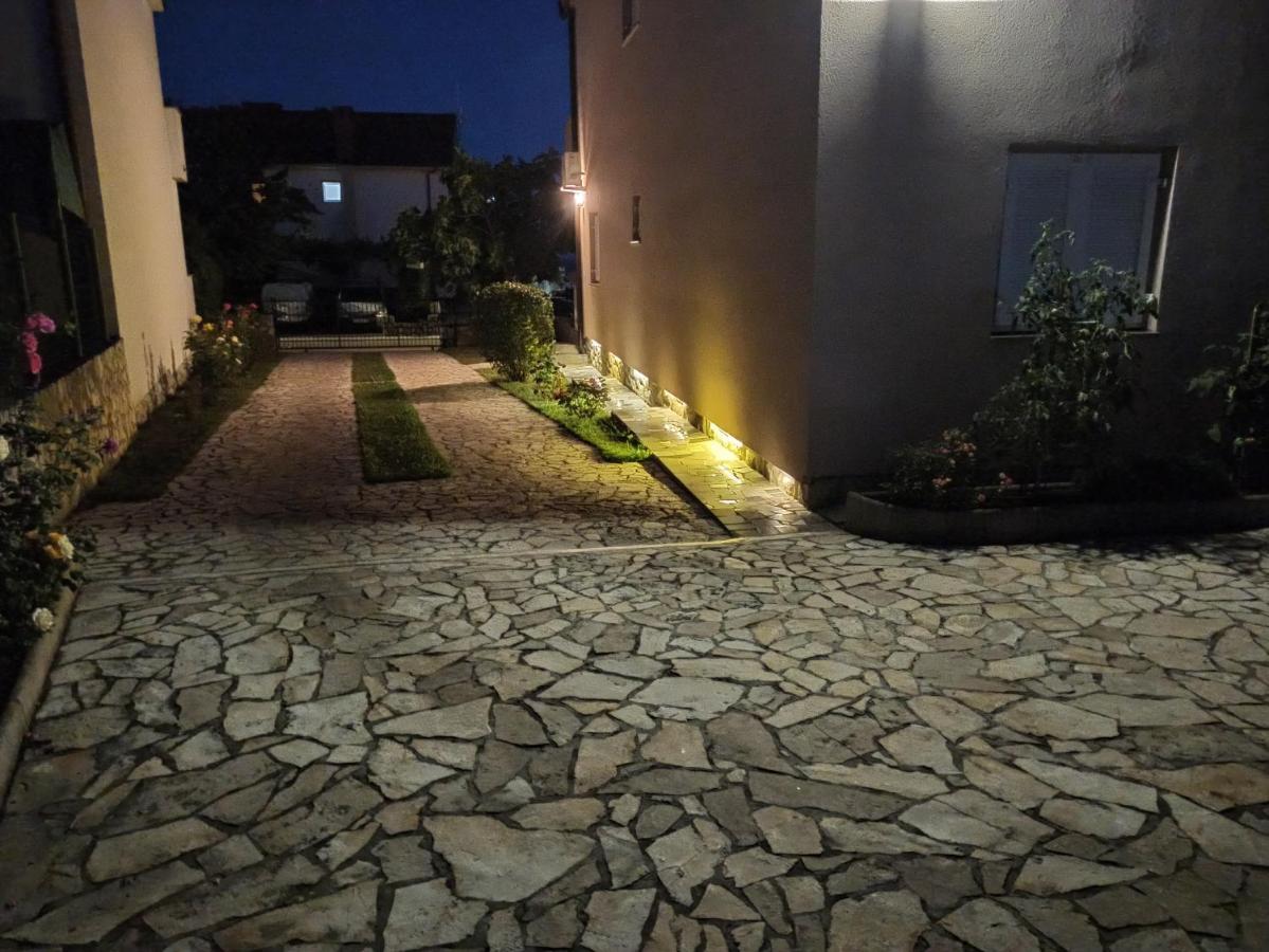 Apartmani Vesna Krk Town Exteriér fotografie