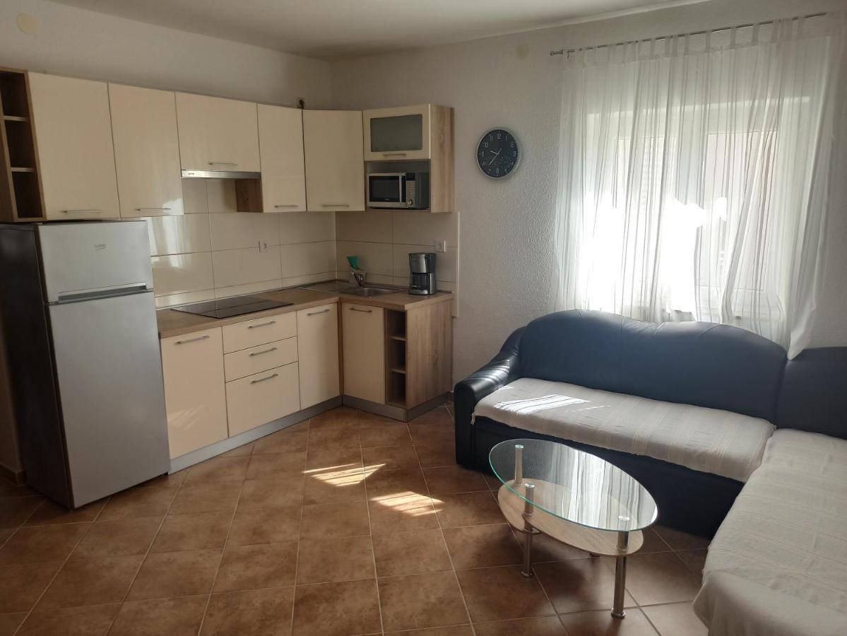 Apartmani Vesna Krk Town Exteriér fotografie