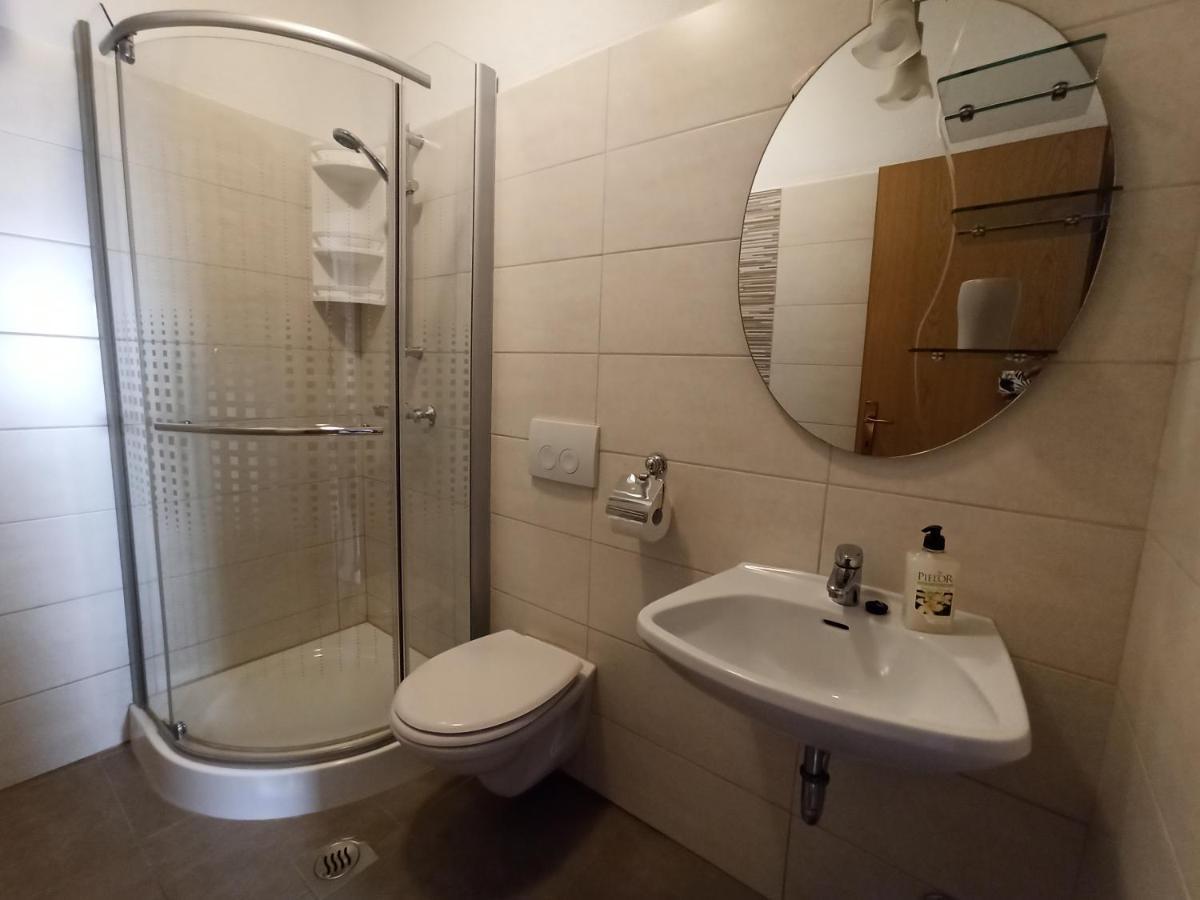 Apartmani Vesna Krk Town Exteriér fotografie