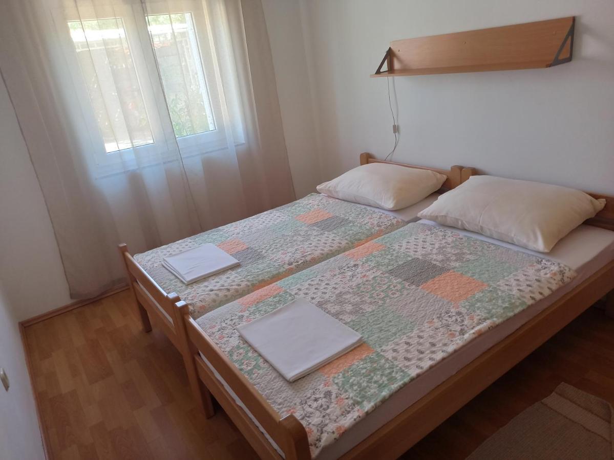 Apartmani Vesna Krk Town Exteriér fotografie