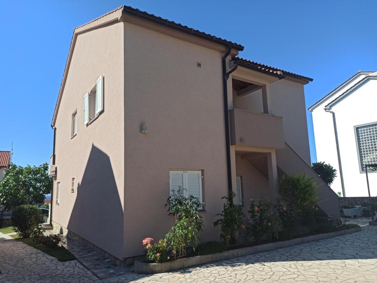 Apartmani Vesna Krk Town Exteriér fotografie