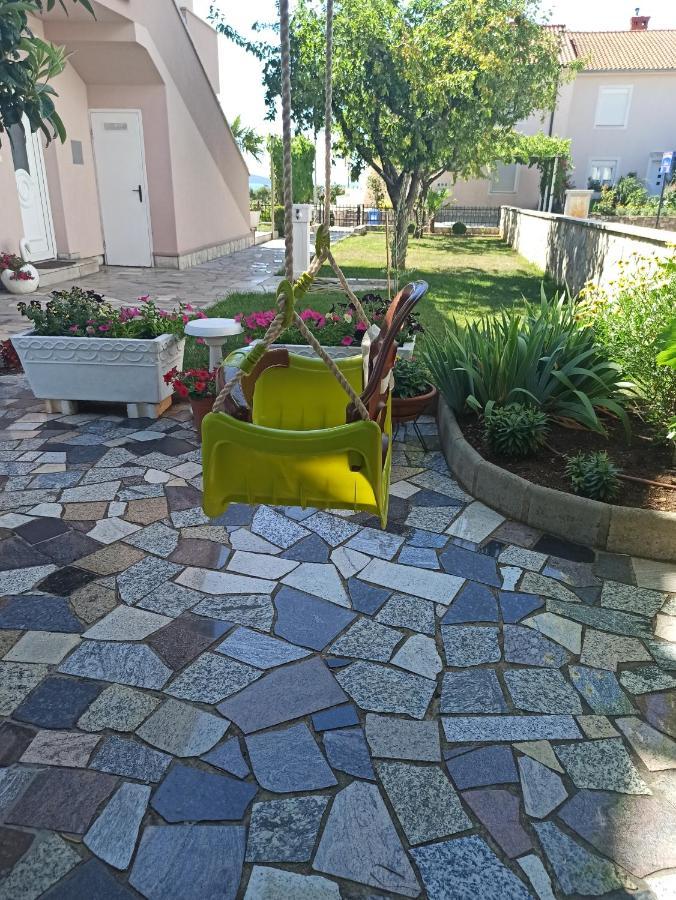 Apartmani Vesna Krk Town Exteriér fotografie