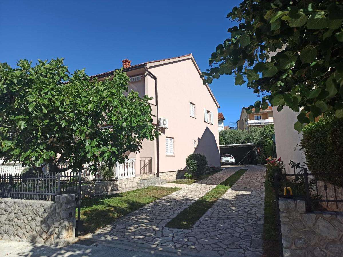 Apartmani Vesna Krk Town Exteriér fotografie