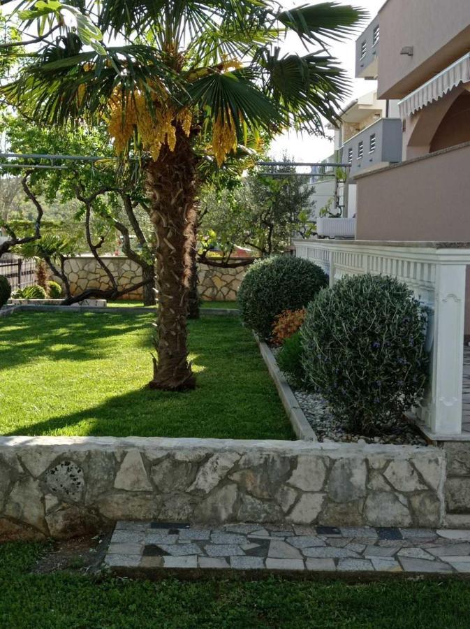 Apartmani Vesna Krk Town Exteriér fotografie