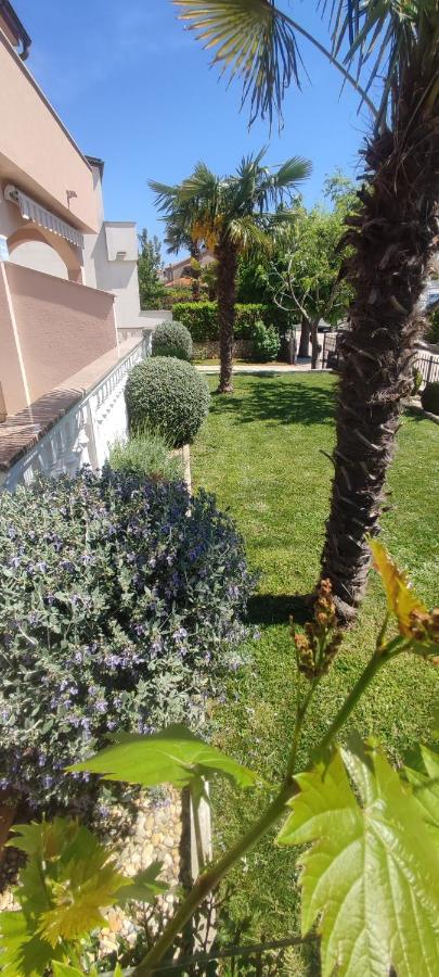 Apartmani Vesna Krk Town Exteriér fotografie
